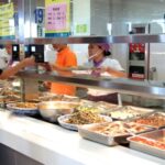 食べたいものを選んでその場でカード決済